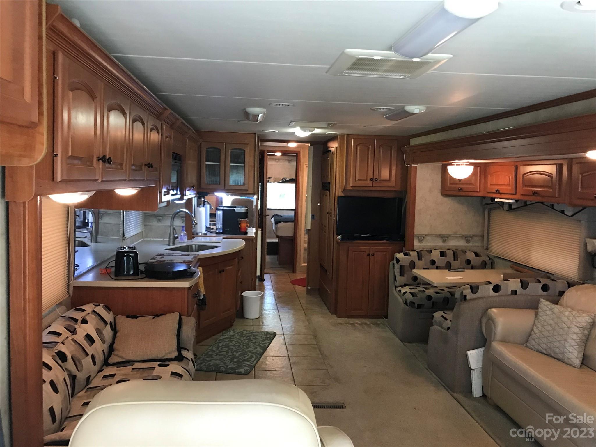 Twin Harbor - Residential