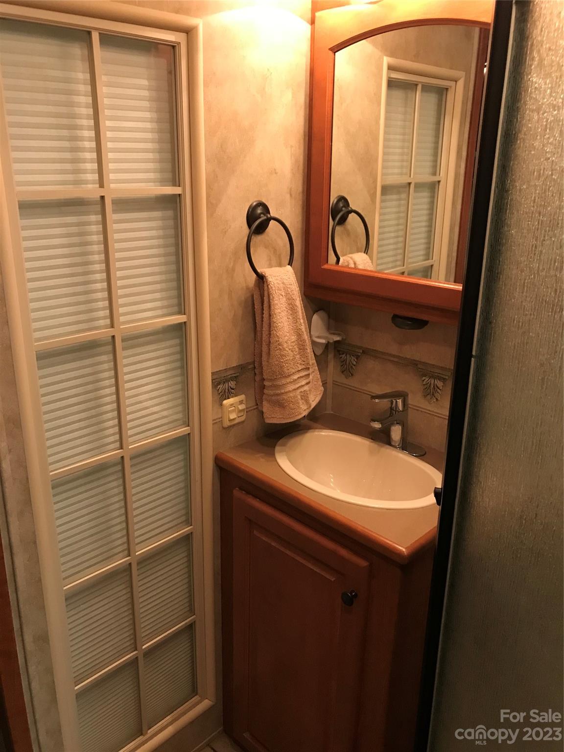 Twin Harbor - Residential