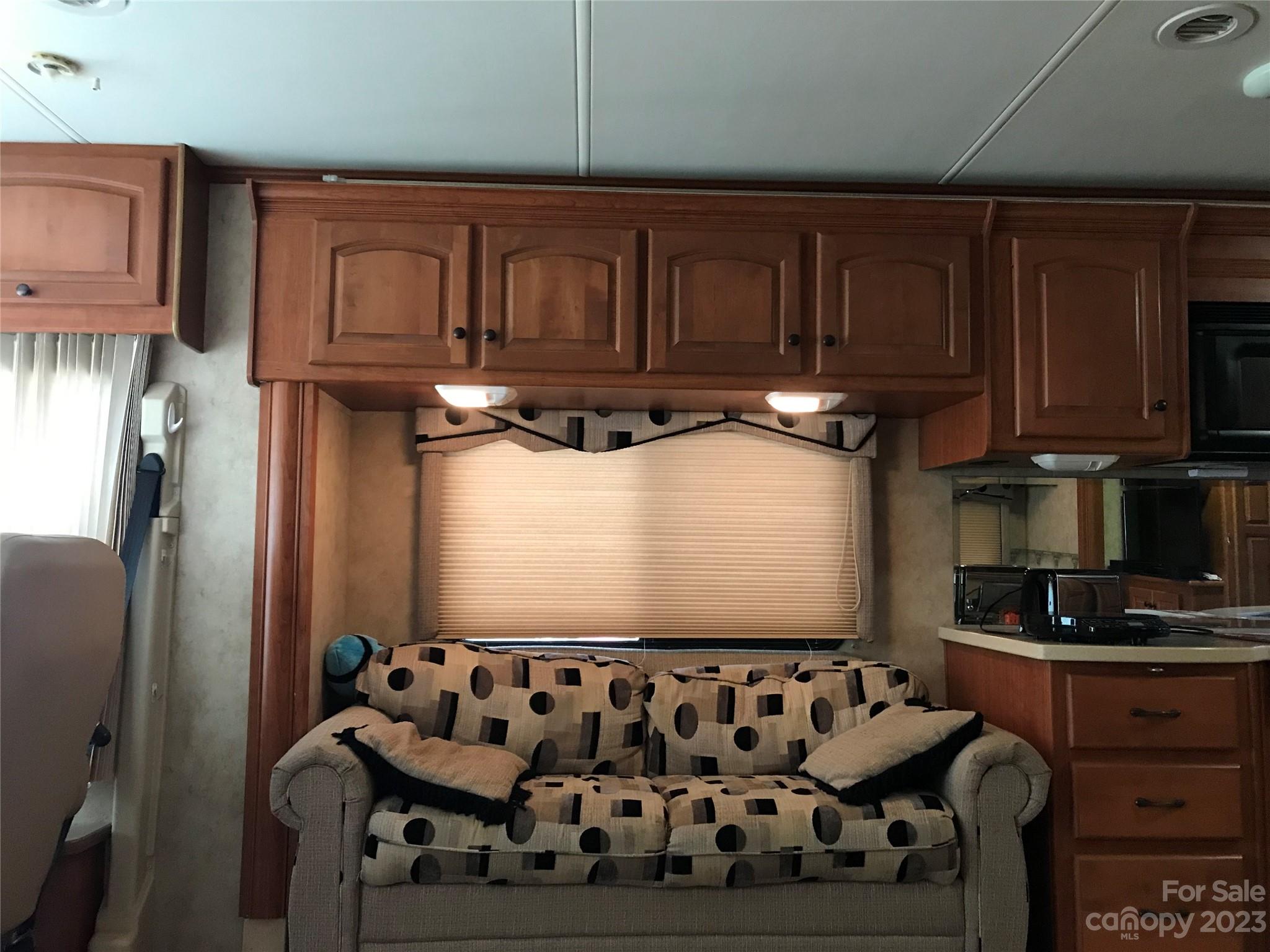 Twin Harbor - Residential