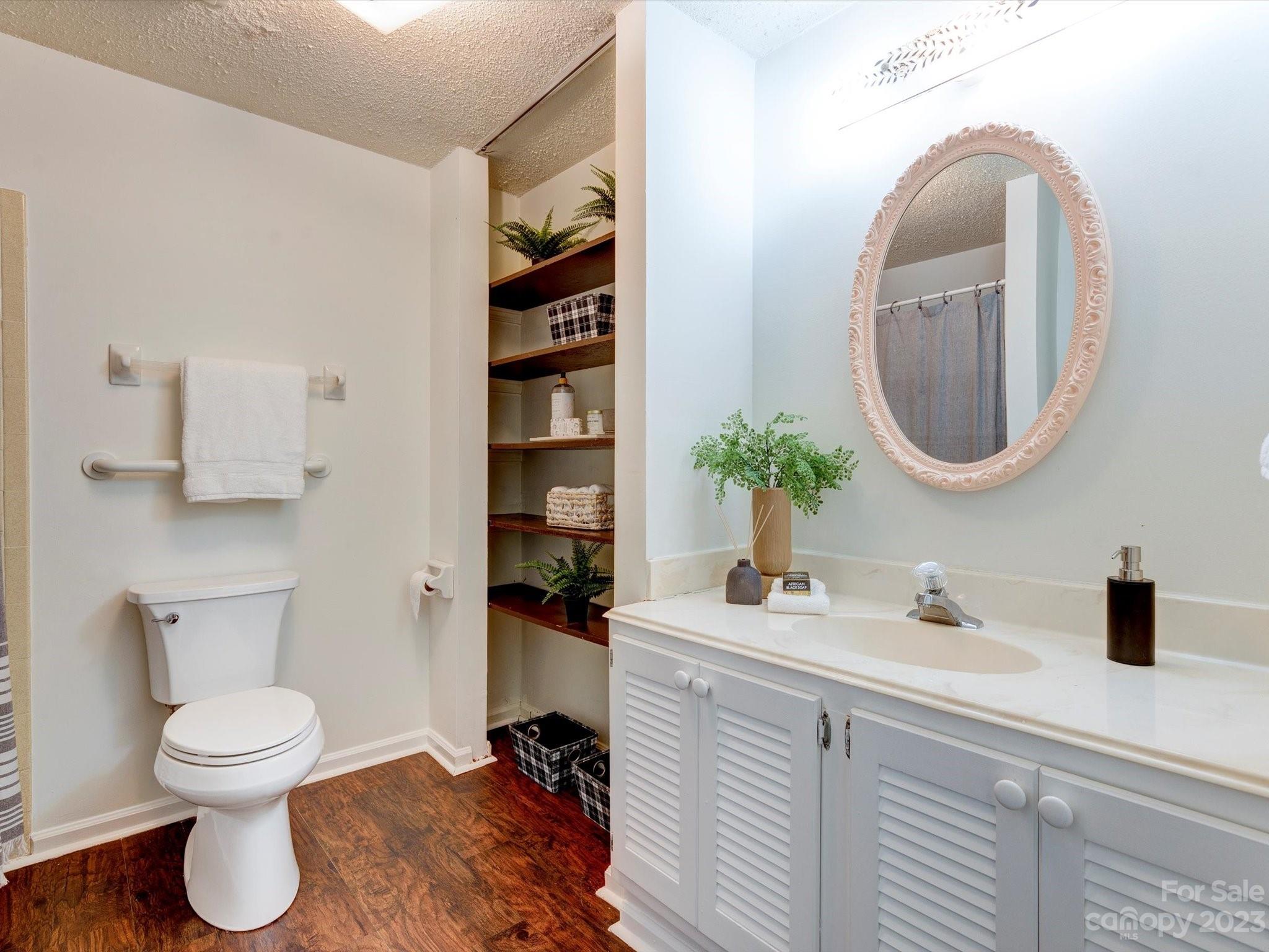 Waverly Hall - Residential