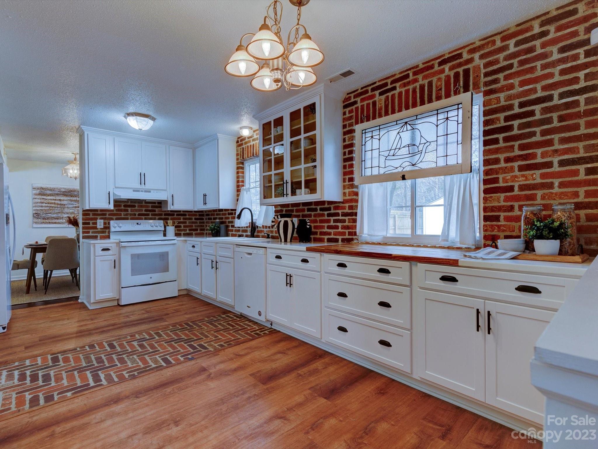 Waverly Hall - Residential