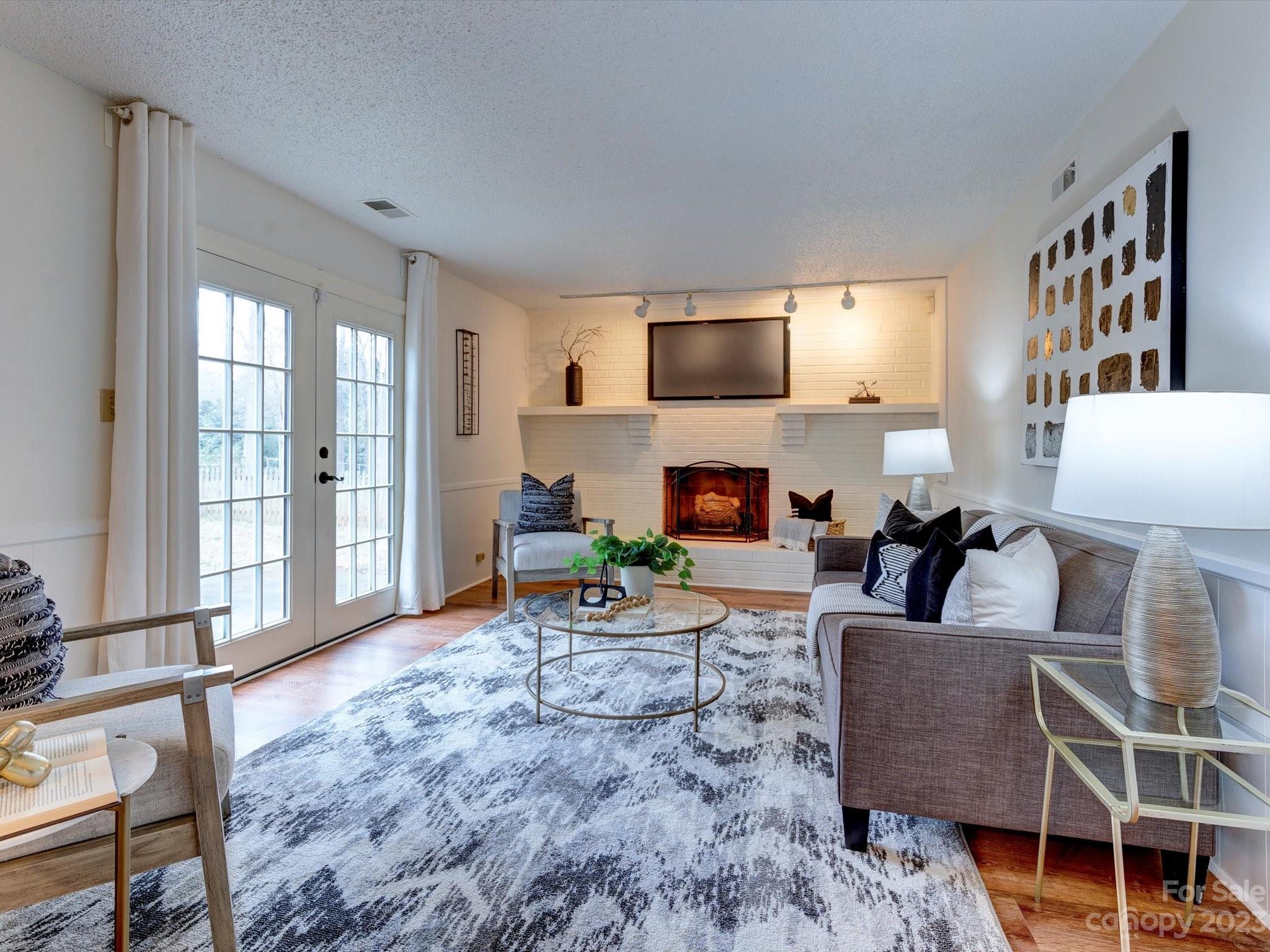 Waverly Hall - Residential