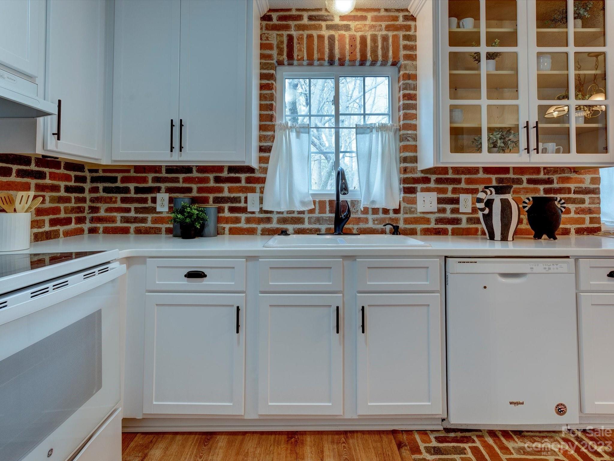 Waverly Hall - Residential