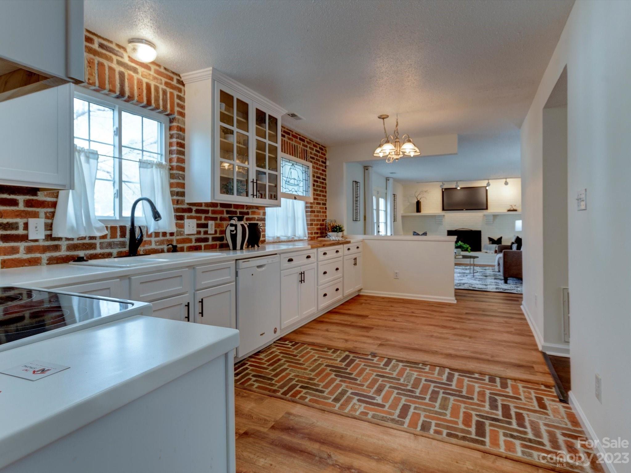 Waverly Hall - Residential