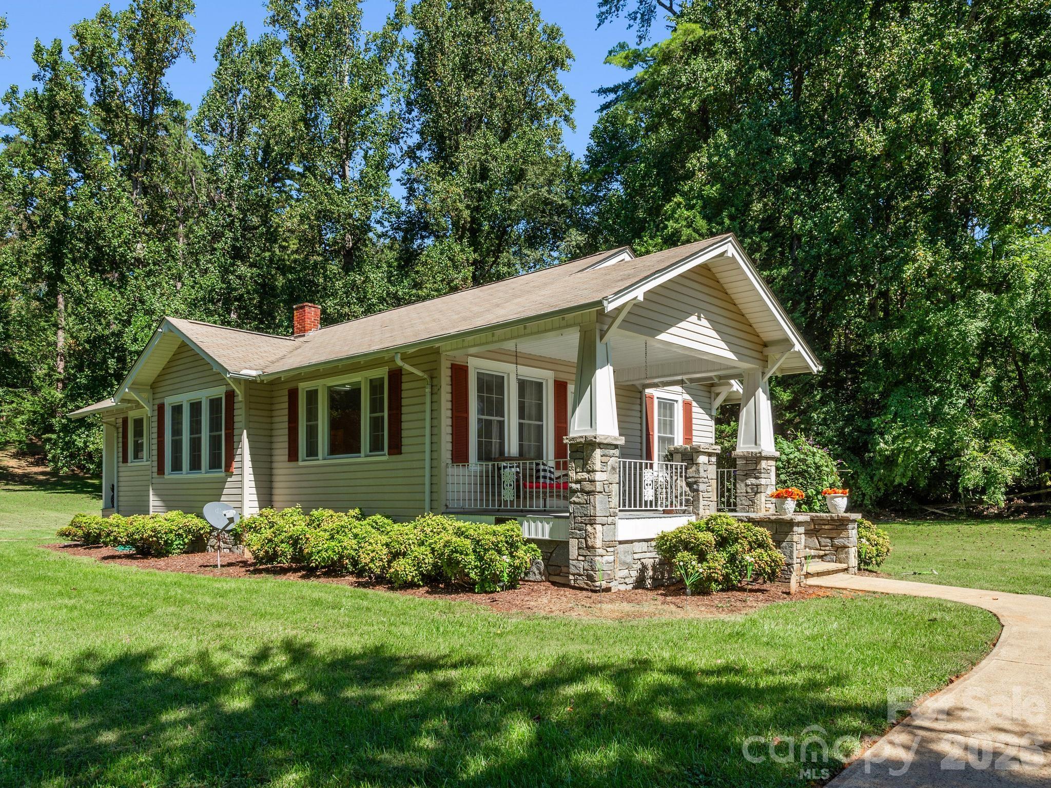 1308 Charlotte Highway