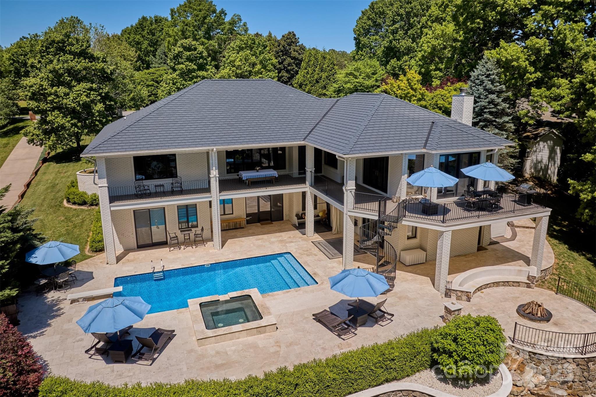 104 Hidden Cove Drive