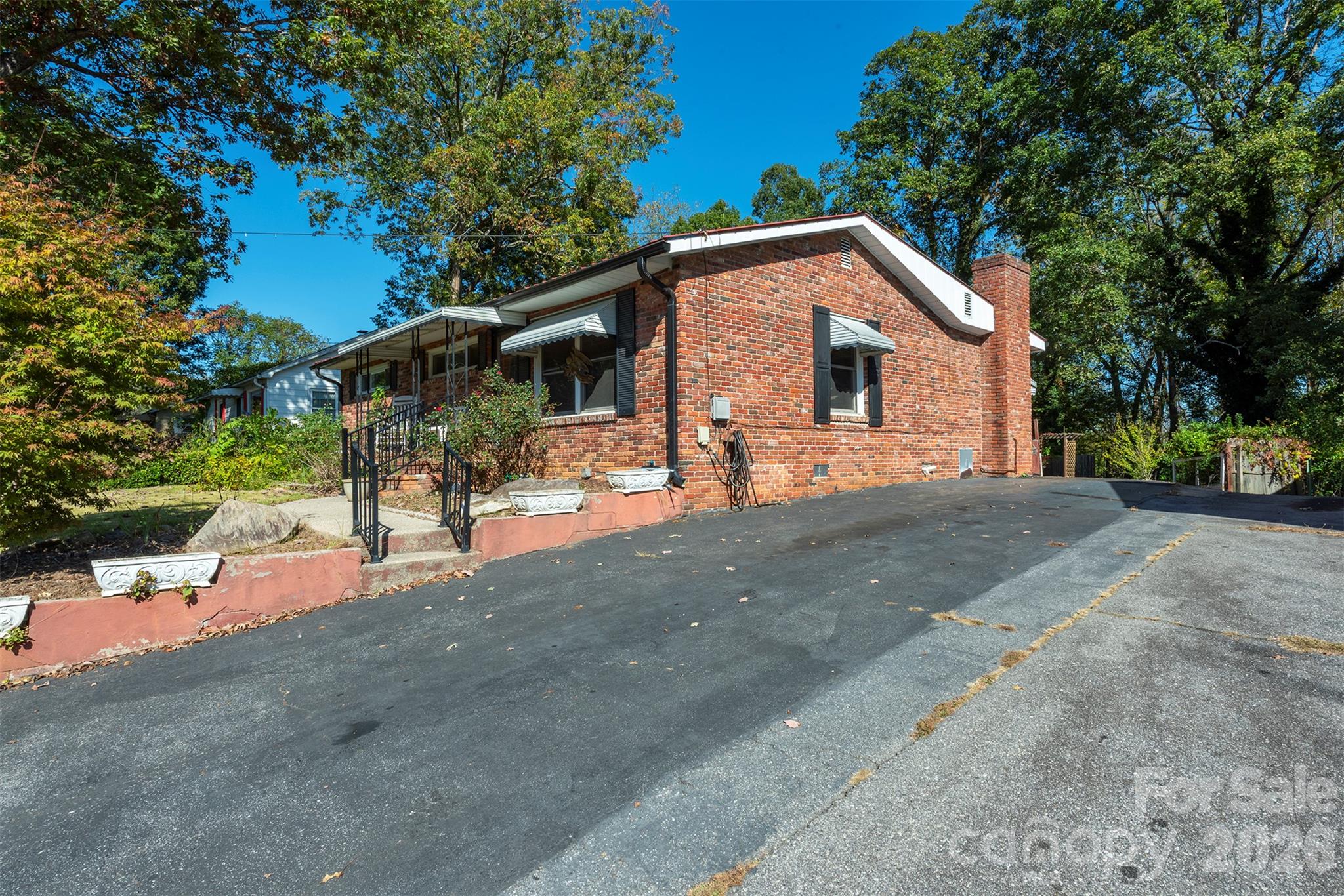 163 Carrier Street