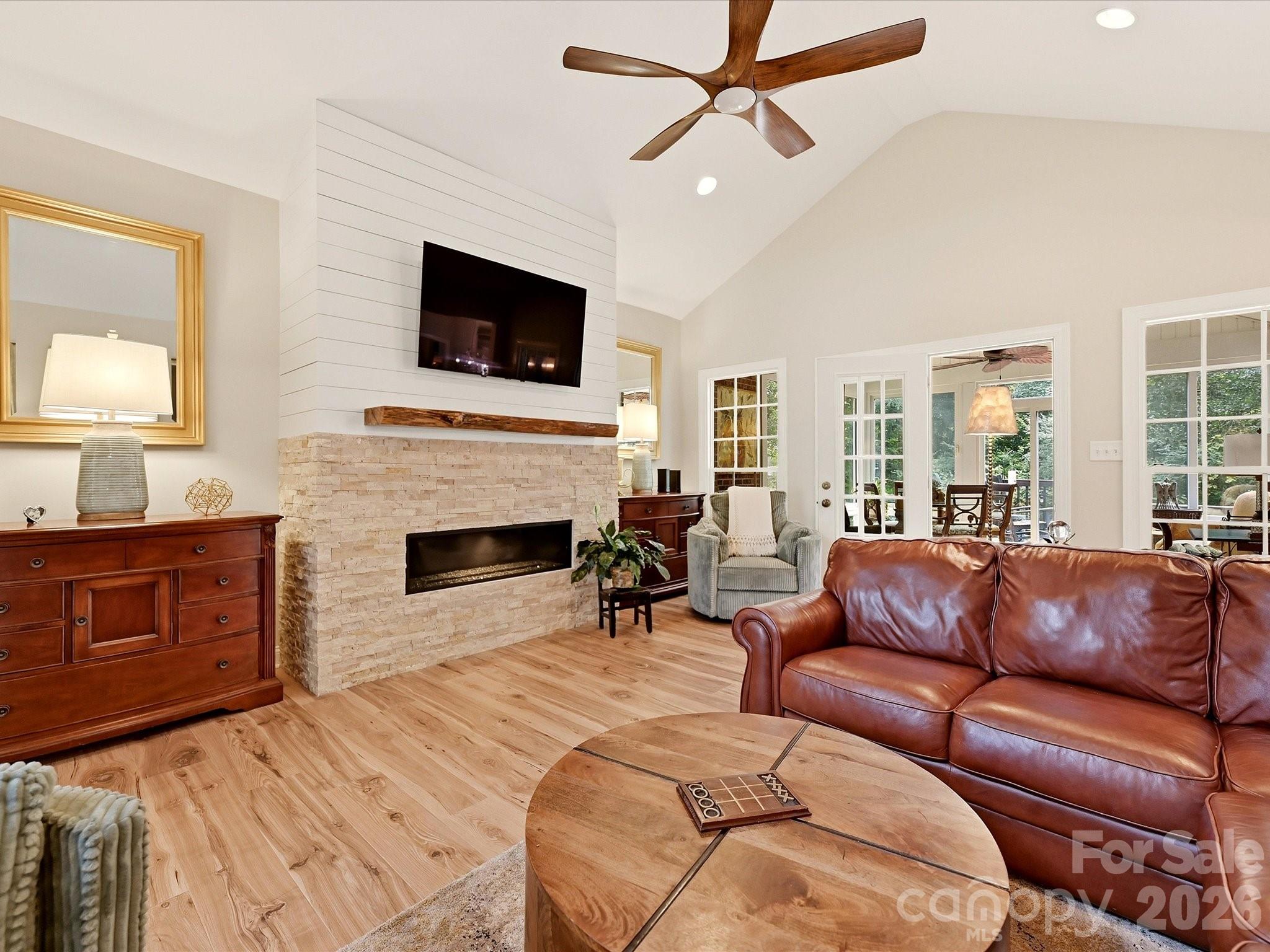 2801 Telefair Lane