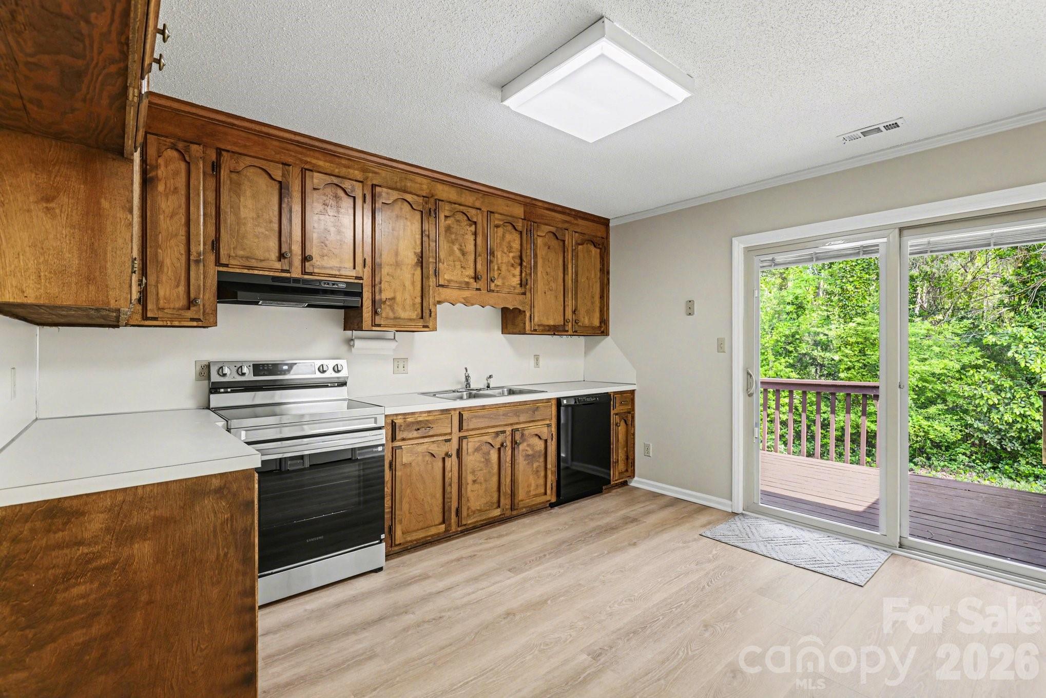 Olde Pointe - Residential