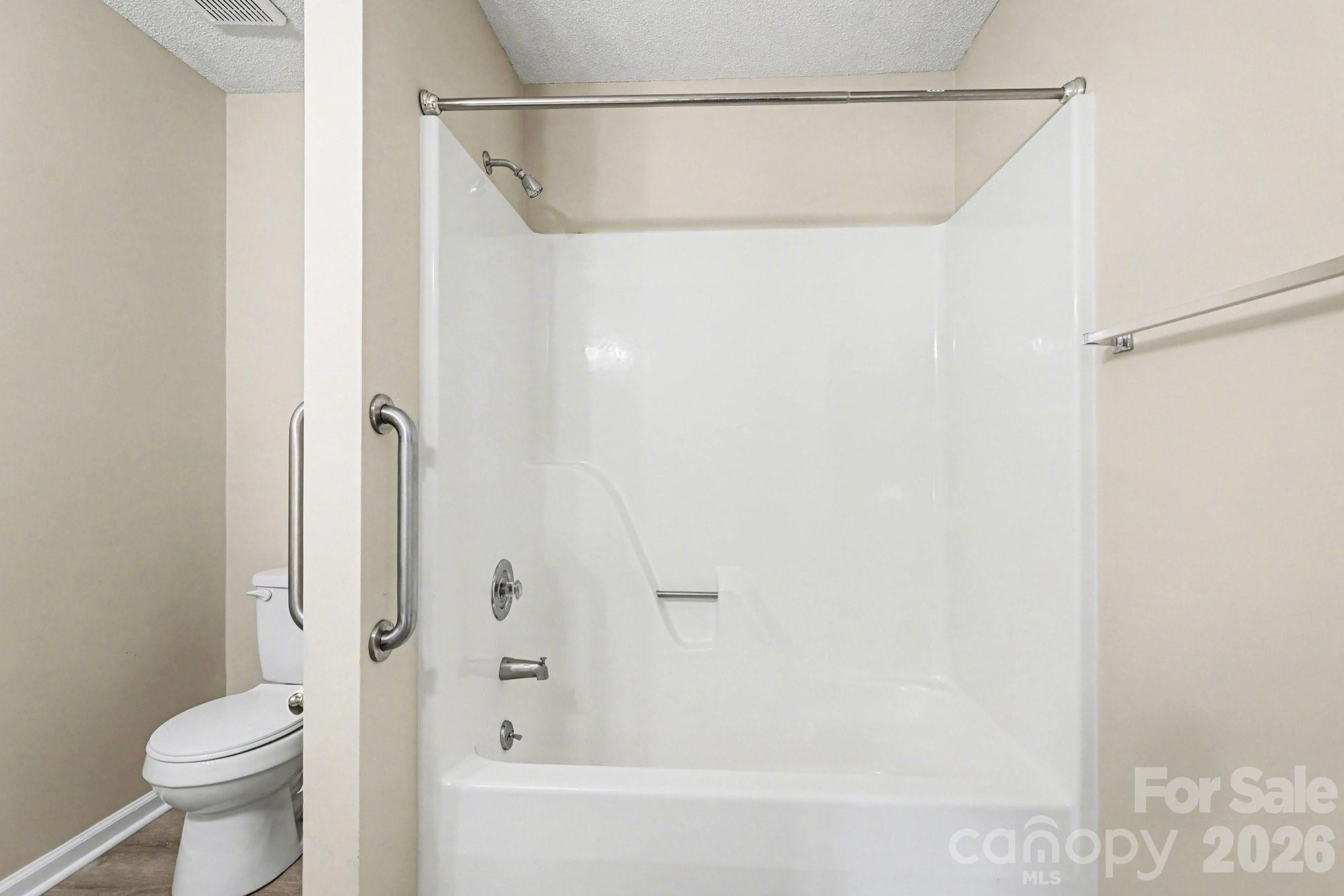 Olde Pointe - Residential