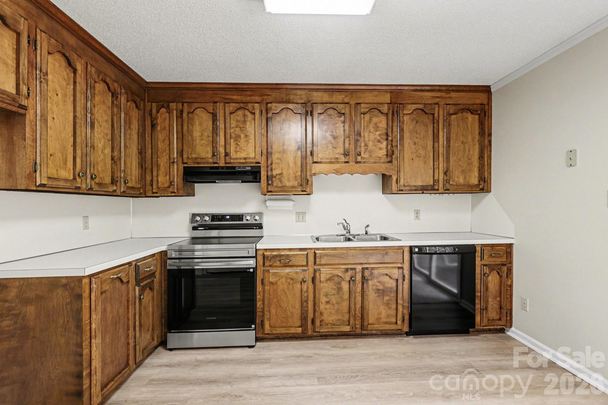 Olde Pointe - Residential