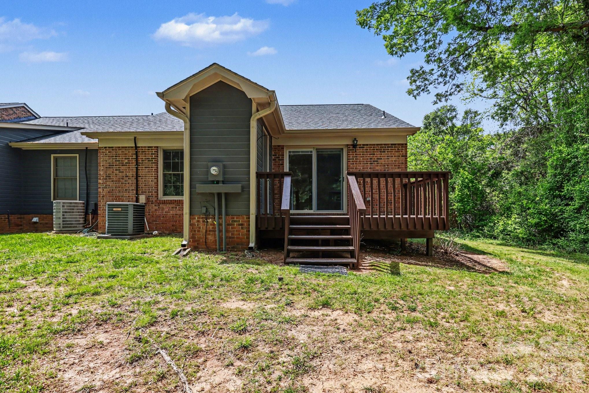 Olde Pointe - Residential