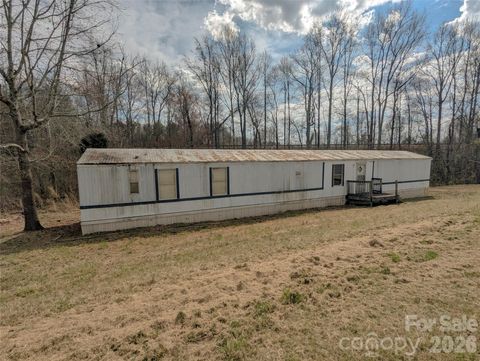 565 Jm Lovelace Road Ellenboro NC 28040