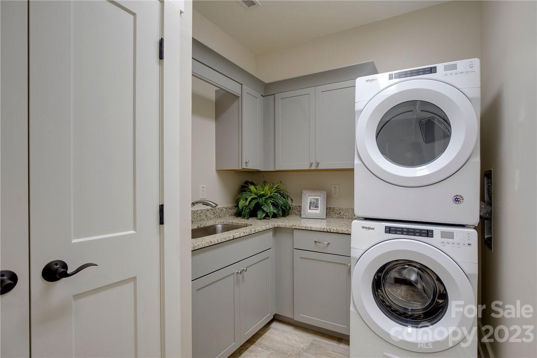 Cummings Cove - Residential