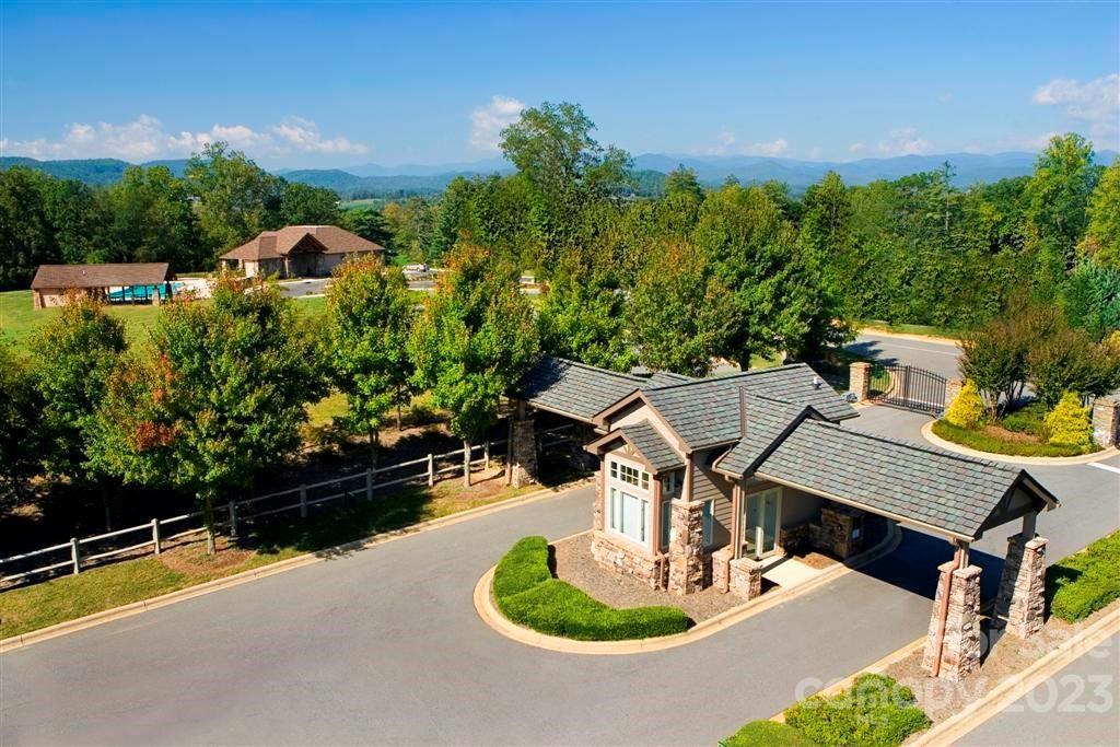 Cummings Cove - Residential