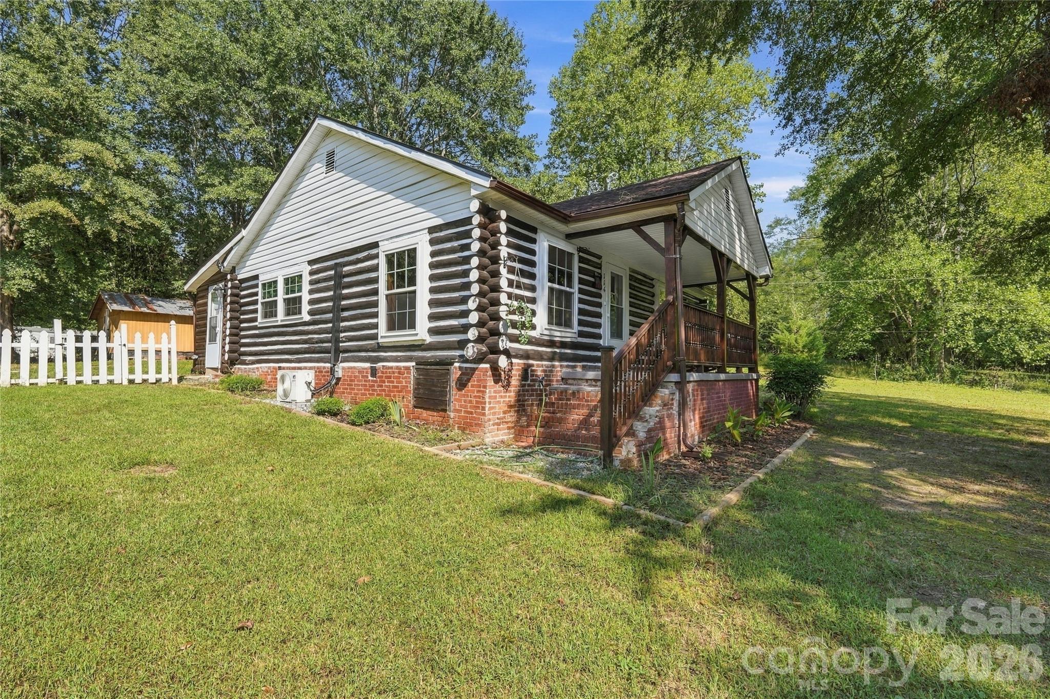 114 Beacon Hill Road