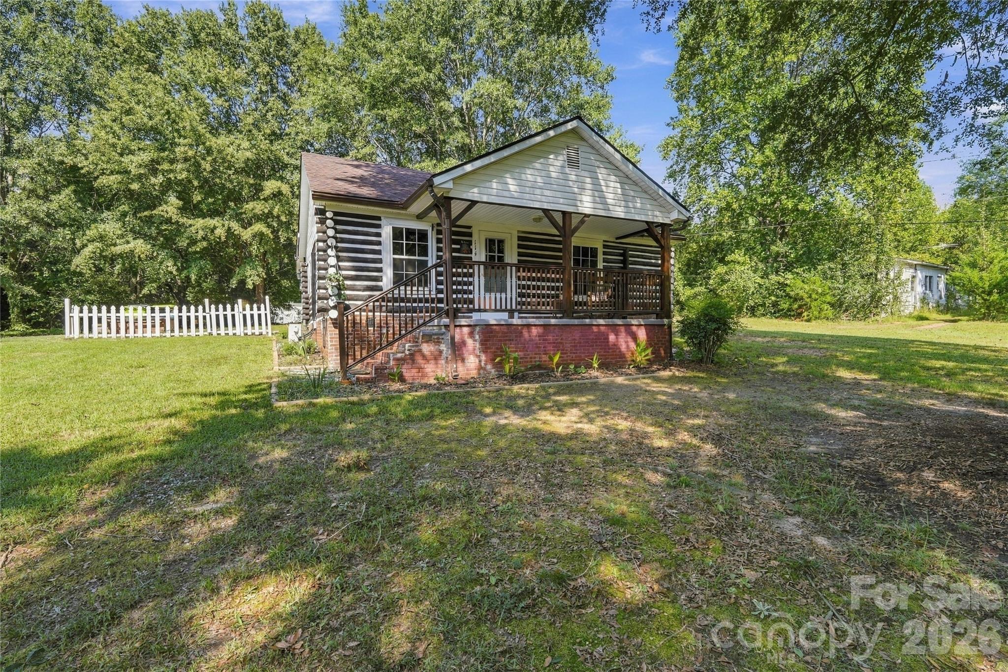 114 Beacon Hill Road