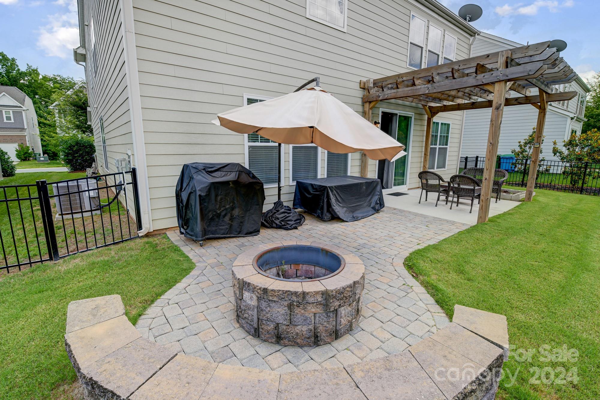 Oakland Pointe - Residential