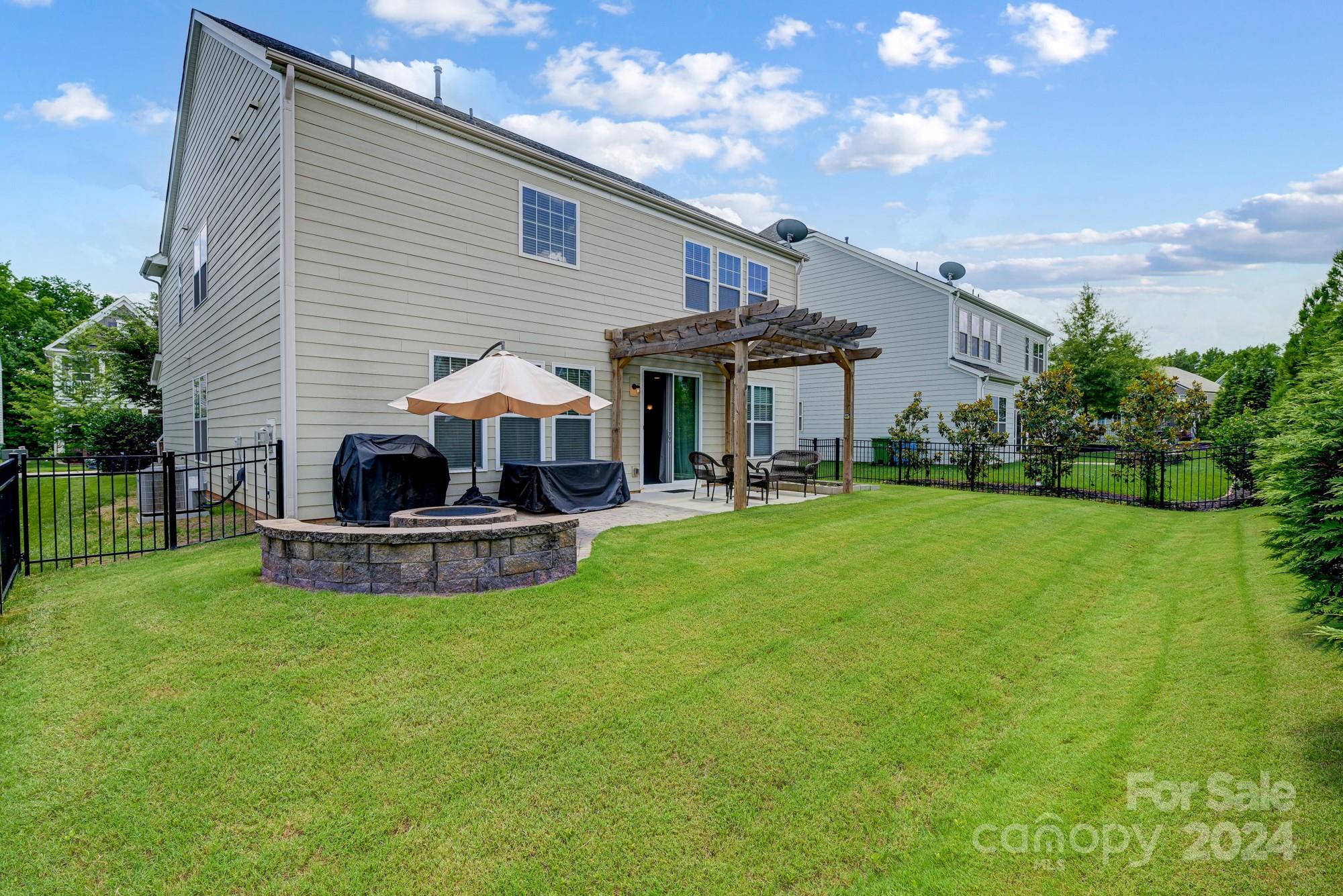 Oakland Pointe - Residential