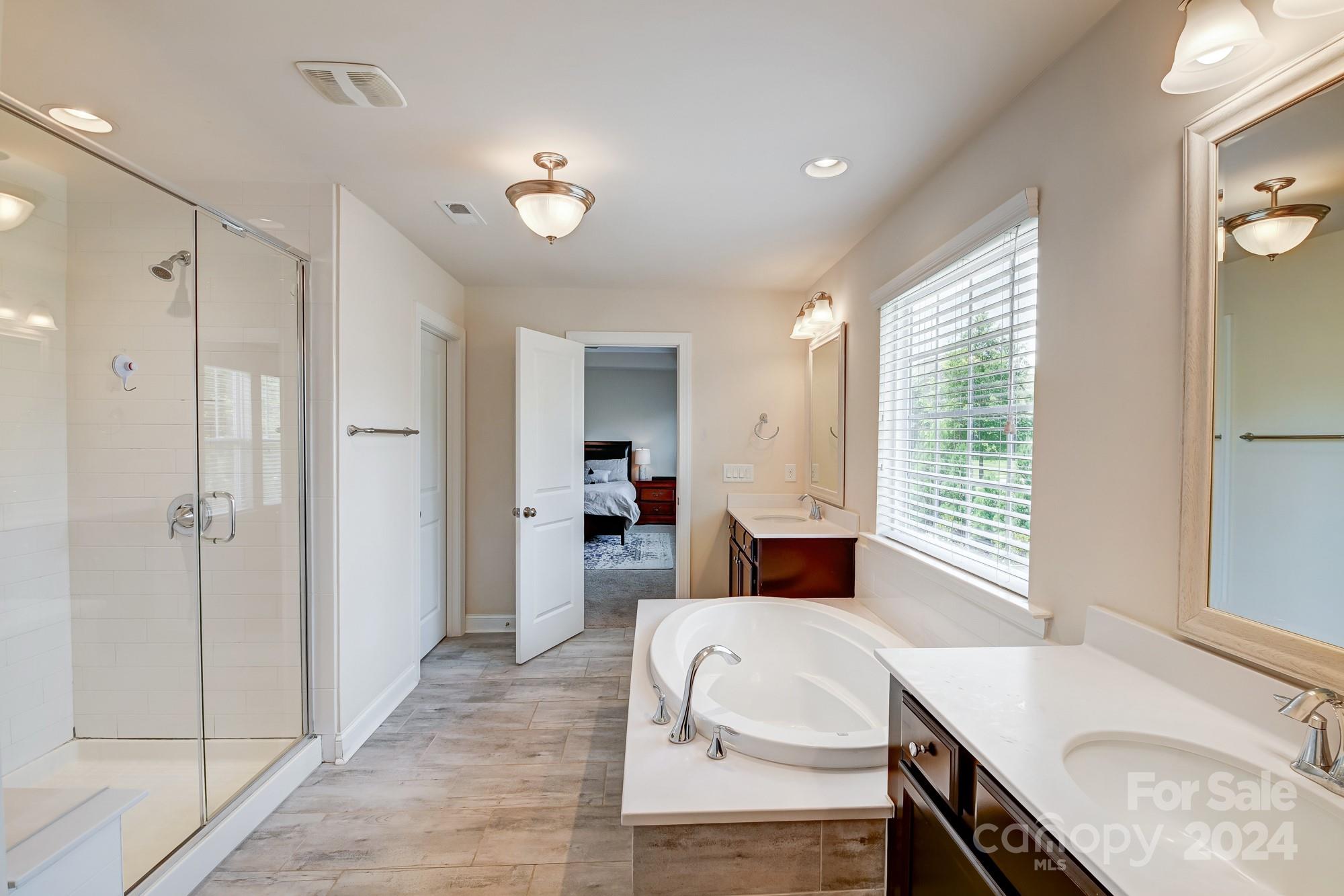 Oakland Pointe - Residential