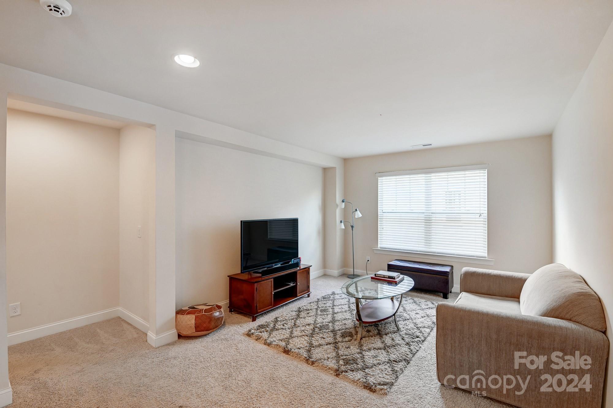 Oakland Pointe - Residential