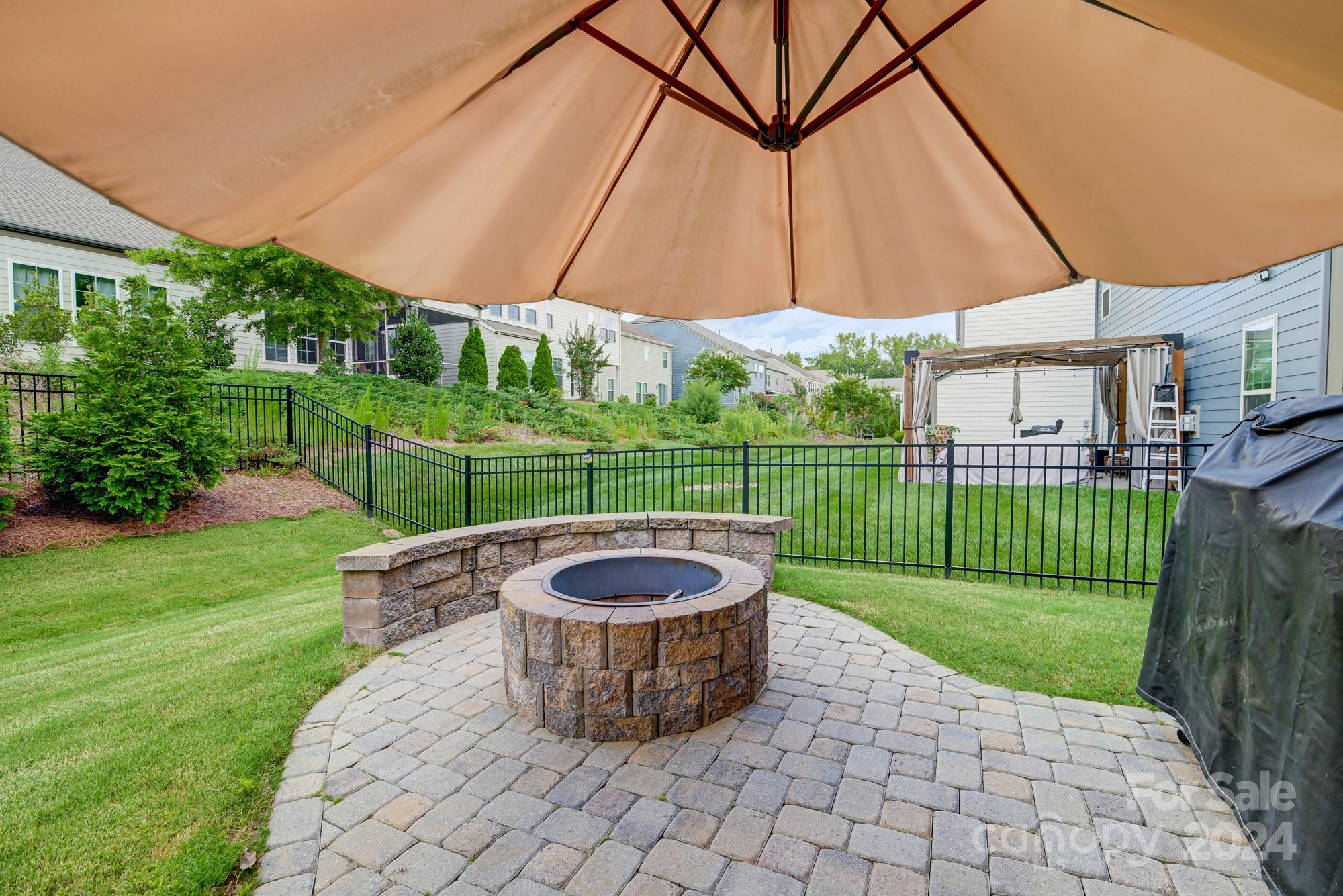 Oakland Pointe - Residential