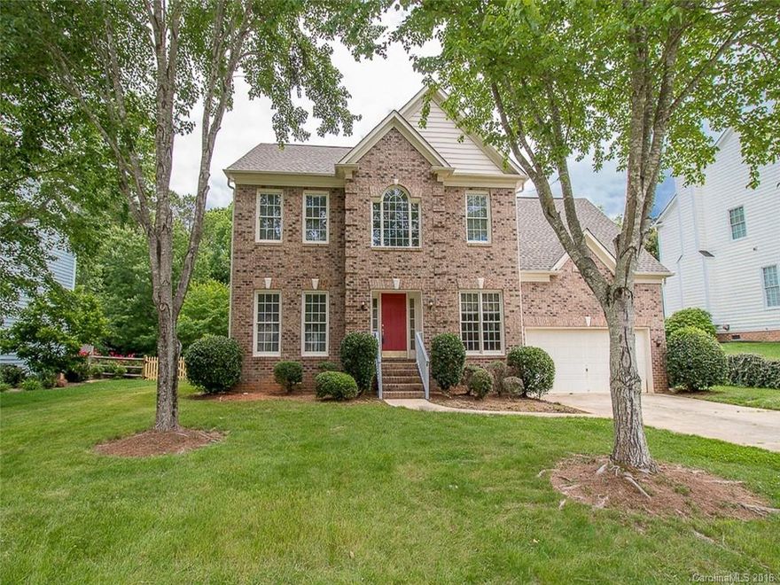 Enjoy Providence Plantation living in this freshly painted two story home that boasts an updated kitchen with tile backsplash, granite countertops, and stainless appliances including double oven. Relax with a book or entertain friends in the serene sunroom that overlooks the freshly painted deck and large, flat backyard. Master BR features vaulted ceiling and deep, spacious closet, while Master Bath has garden tub and dual vanities. Abundant storage throughout!