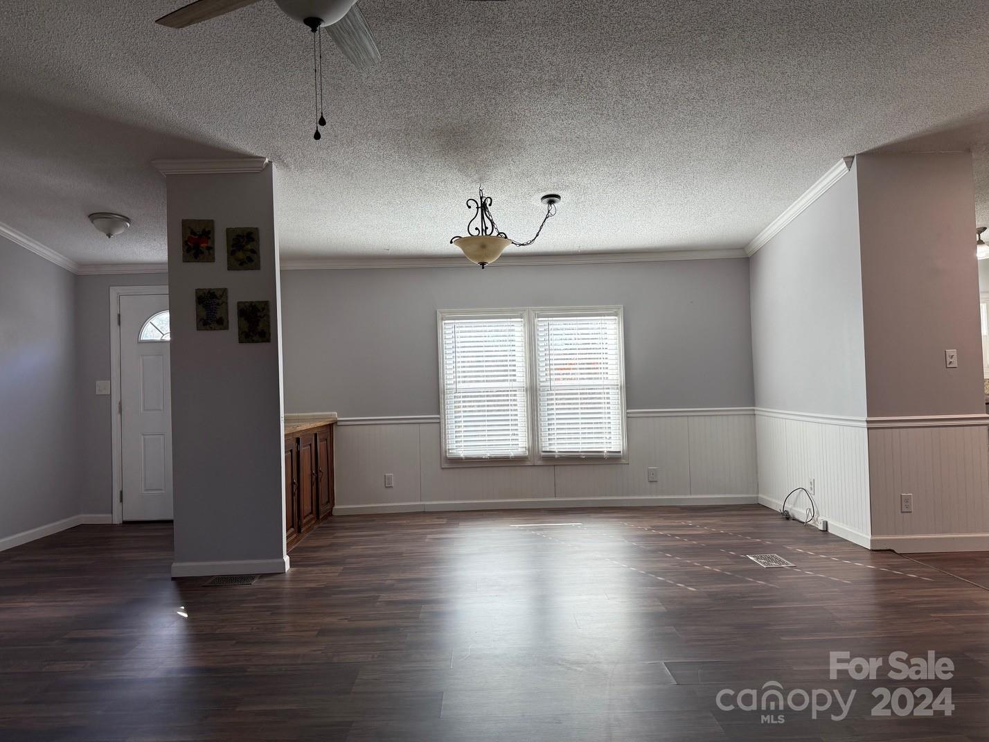 Claremont, North Carolina 28610, United States, 3 Bedrooms Bedrooms, ,2 BathroomsBathrooms,Residential,Under Contract,30740