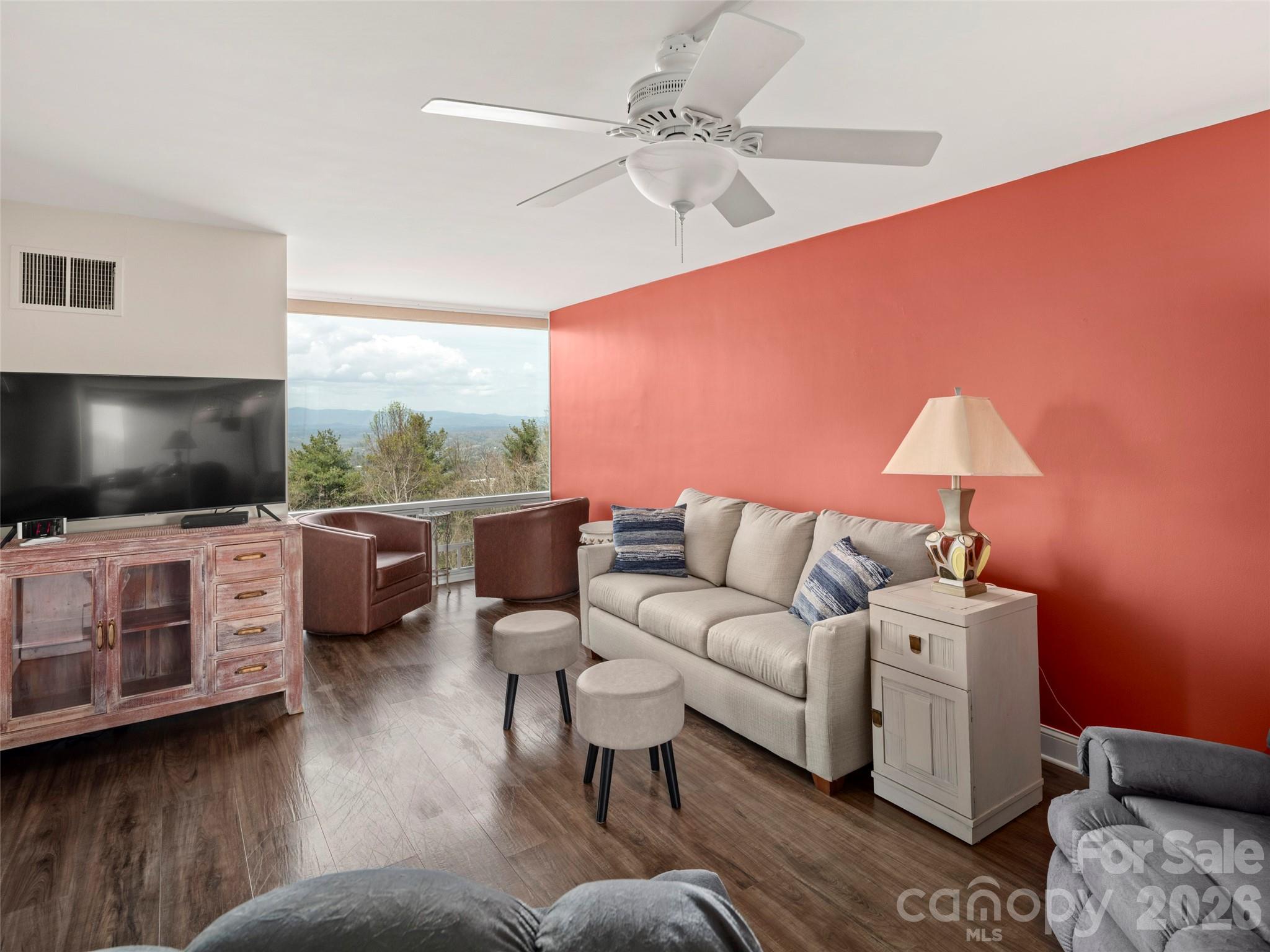 647 Town Mountain Road 612