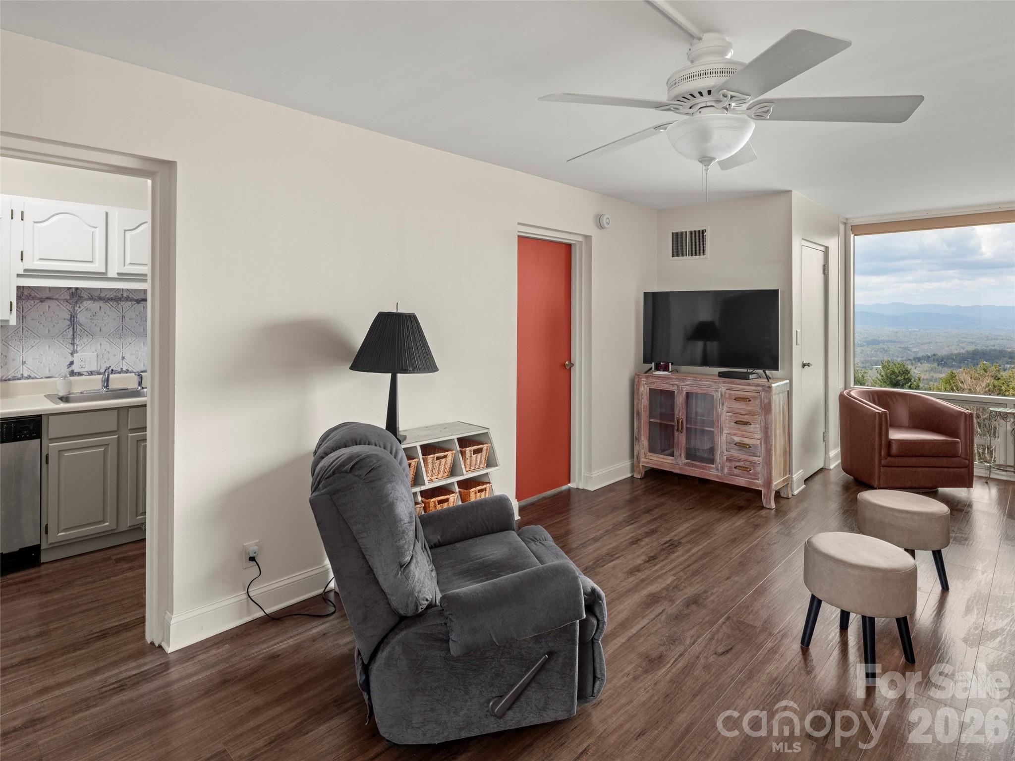 647 Town Mountain Road 612