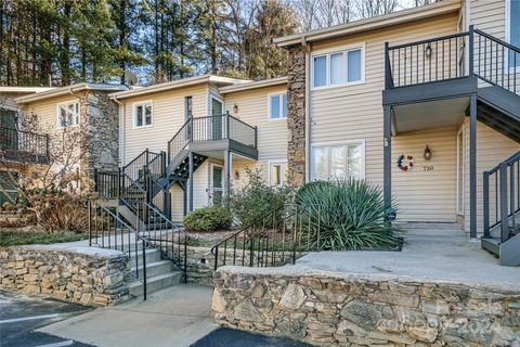 A home in Hendersonville