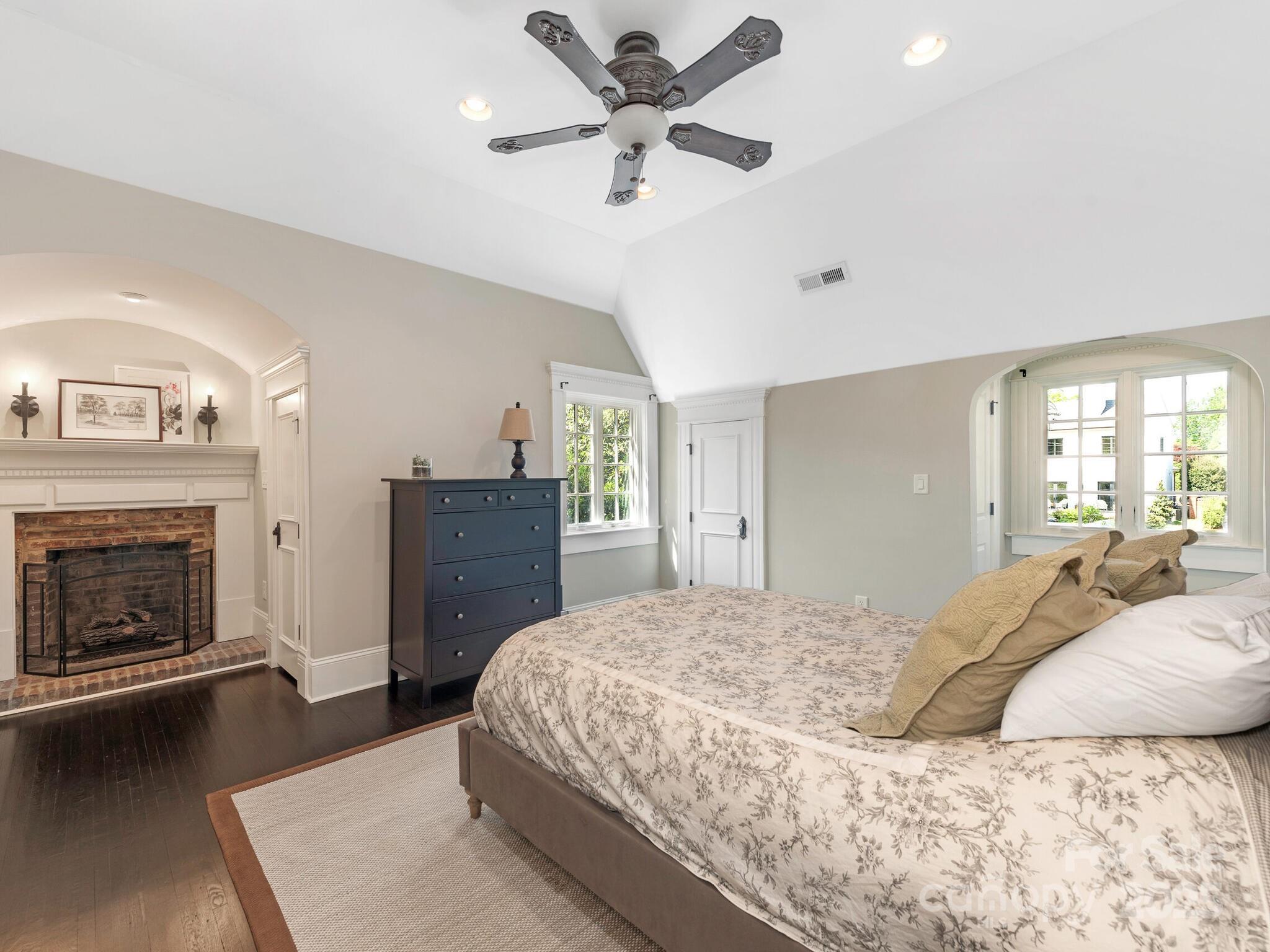 Myers Park - Residential