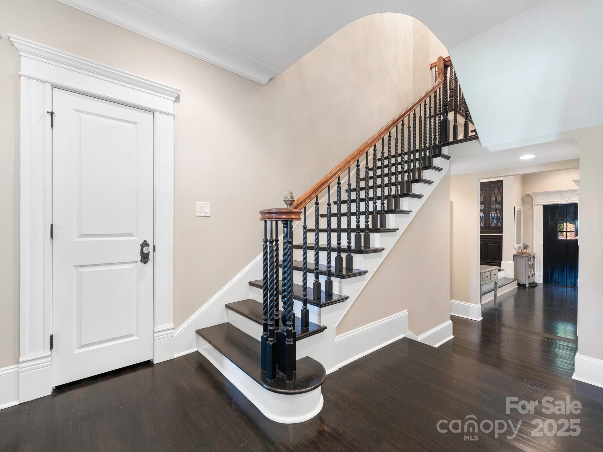 2030 Radcliffe Avenue