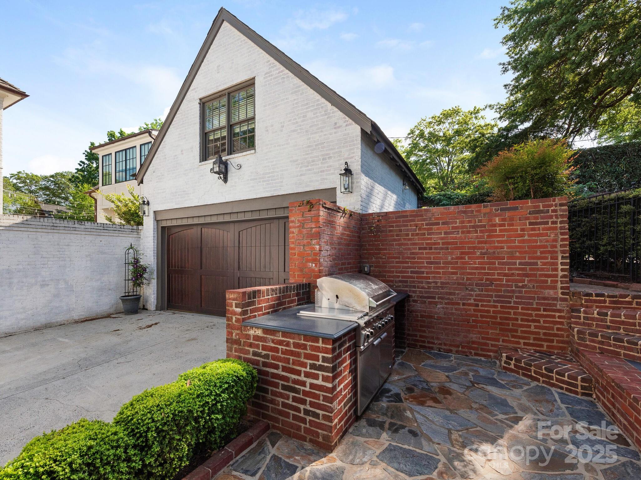 Myers Park - Residential