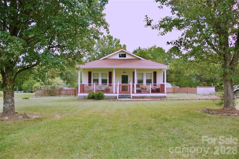 Photo of 2033 Scalesville Road, Summerfield, NC 27358 (MLS # 4432452)