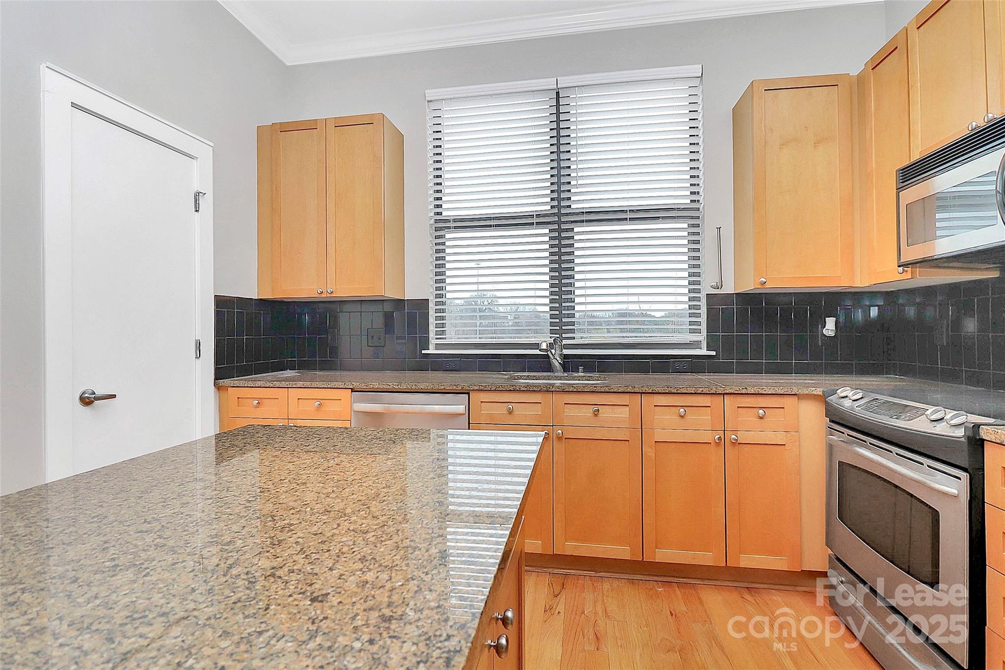 M Street - Residential Lease