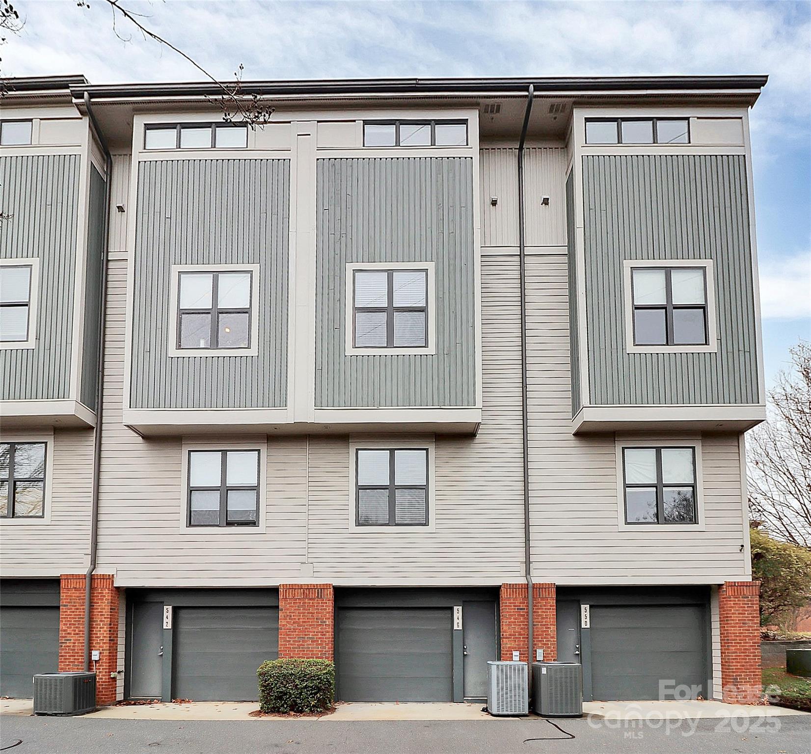 M Street - Residential Lease