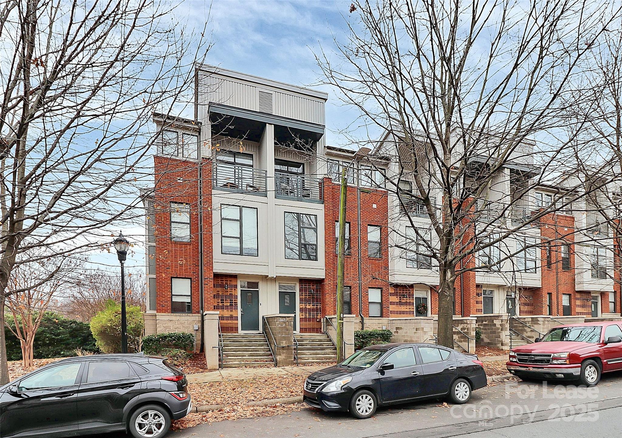 M Street - Residential Lease