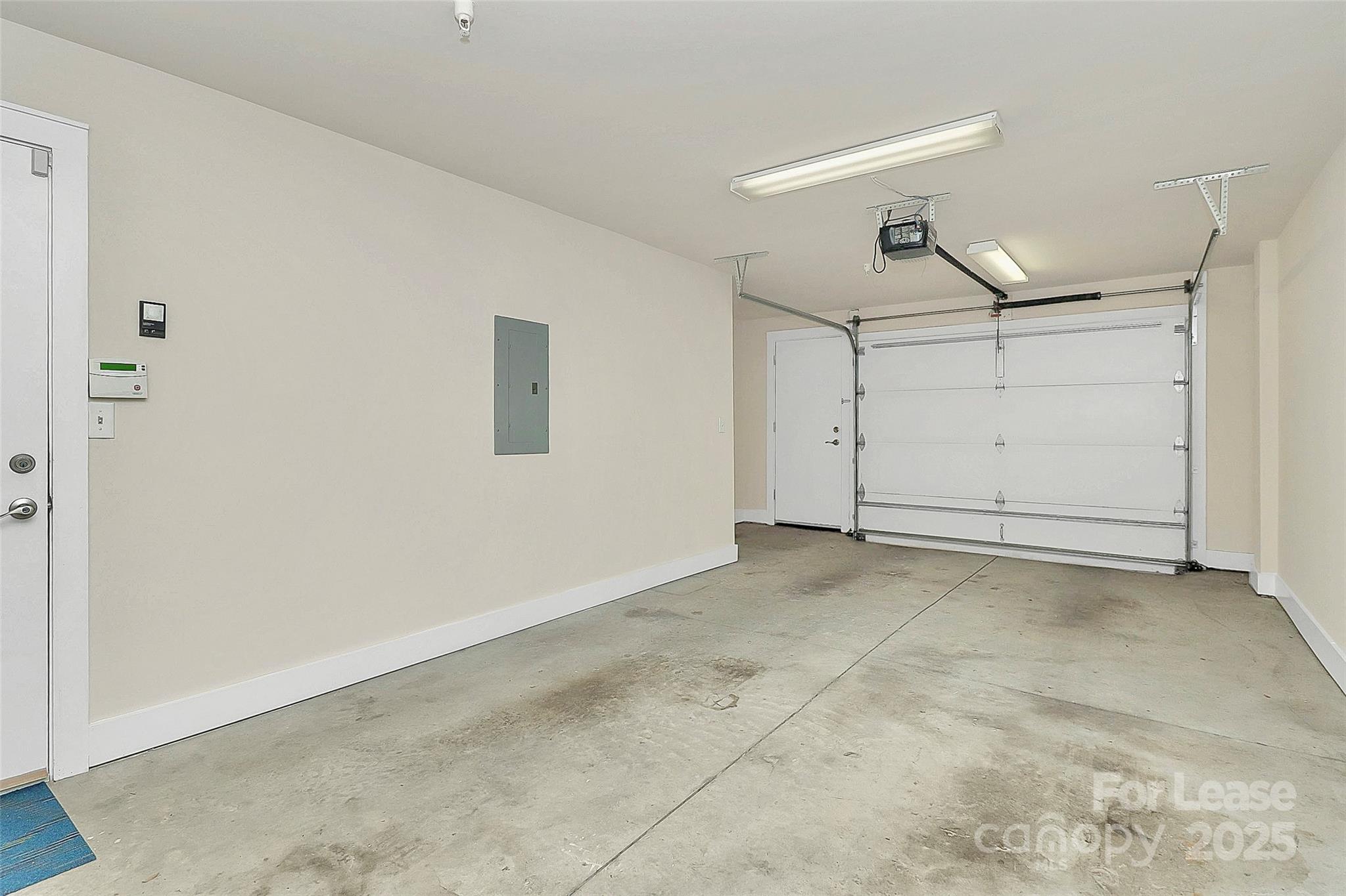 M Street - Residential Lease