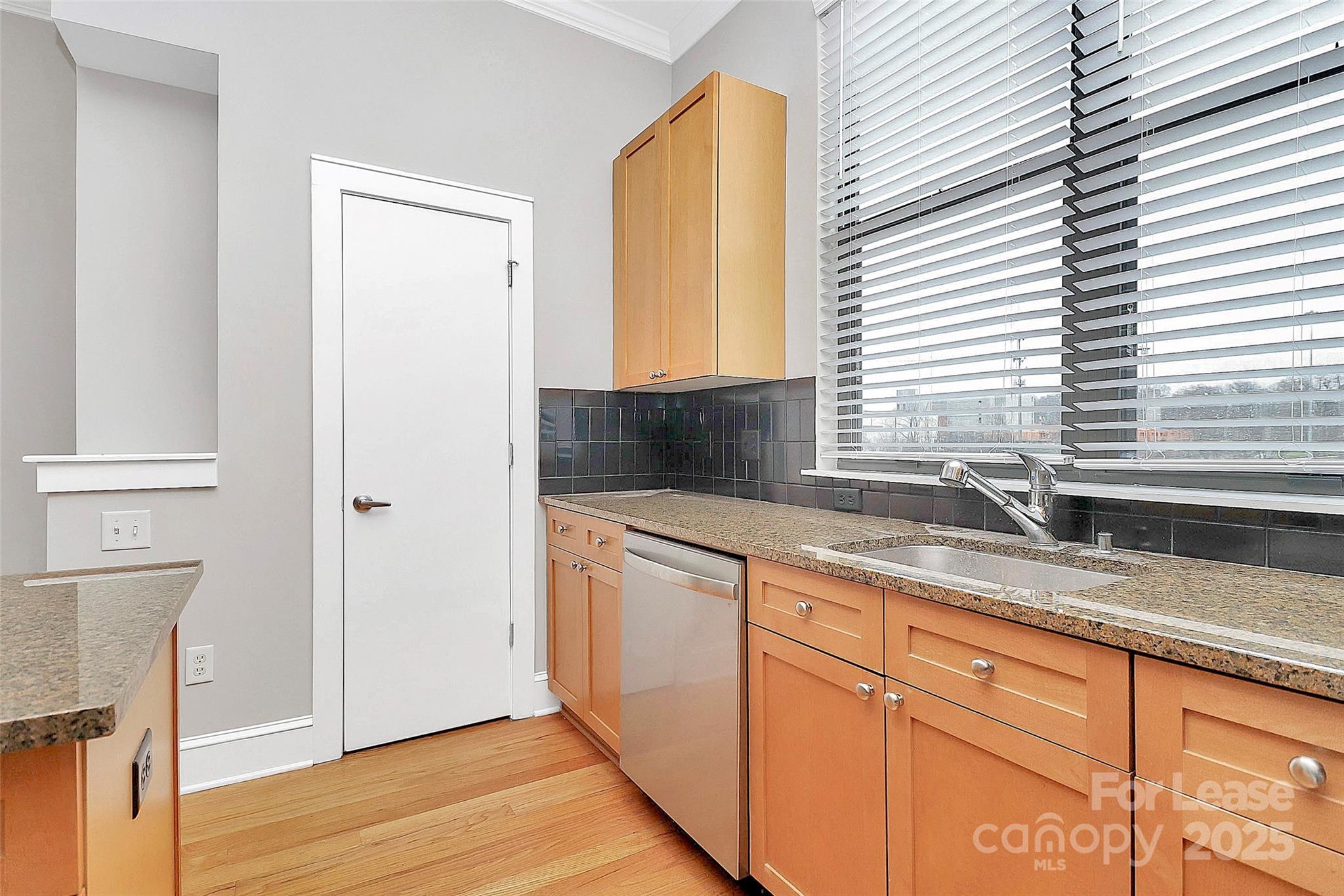 M Street - Residential Lease