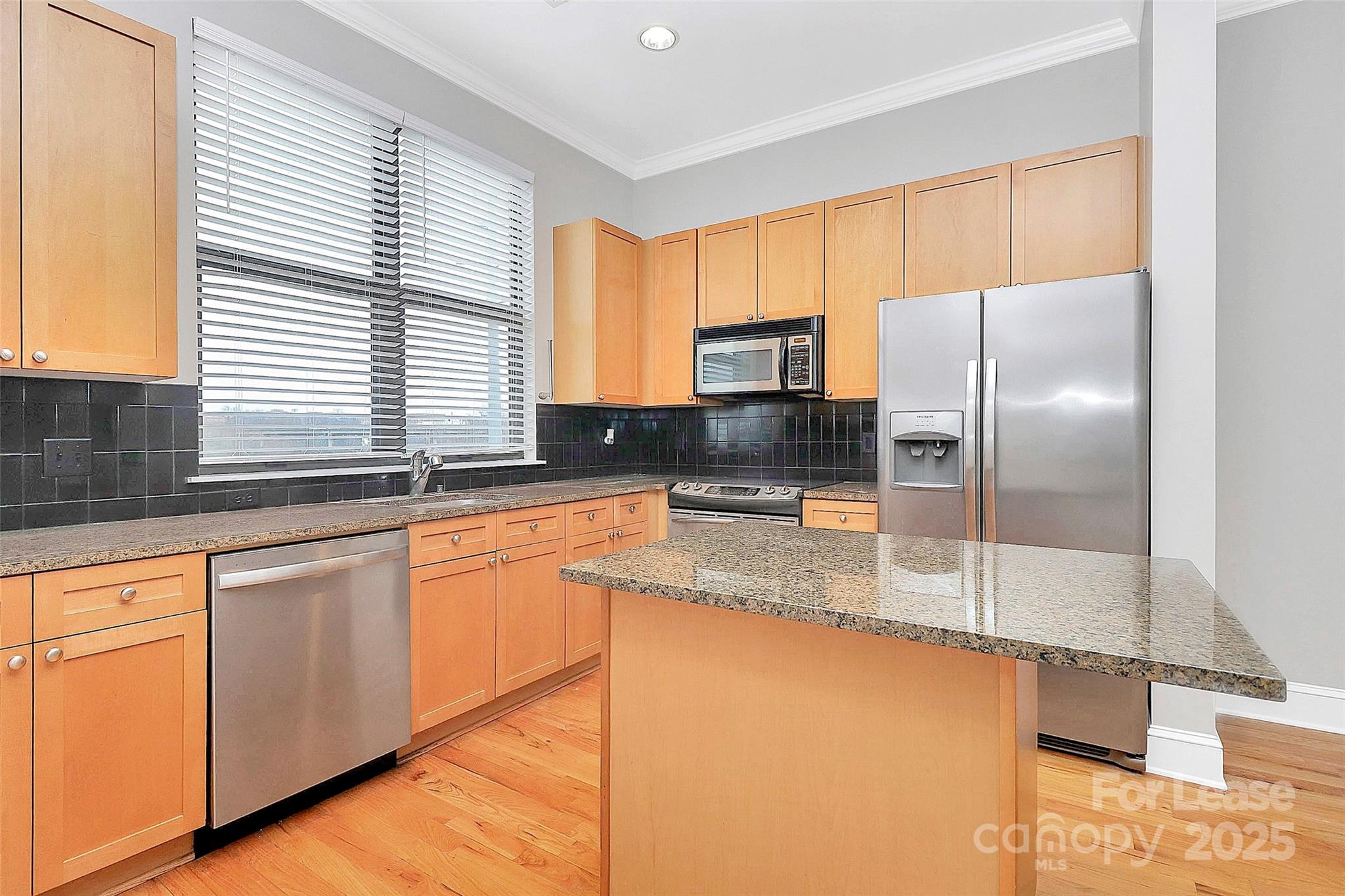 M Street - Residential Lease