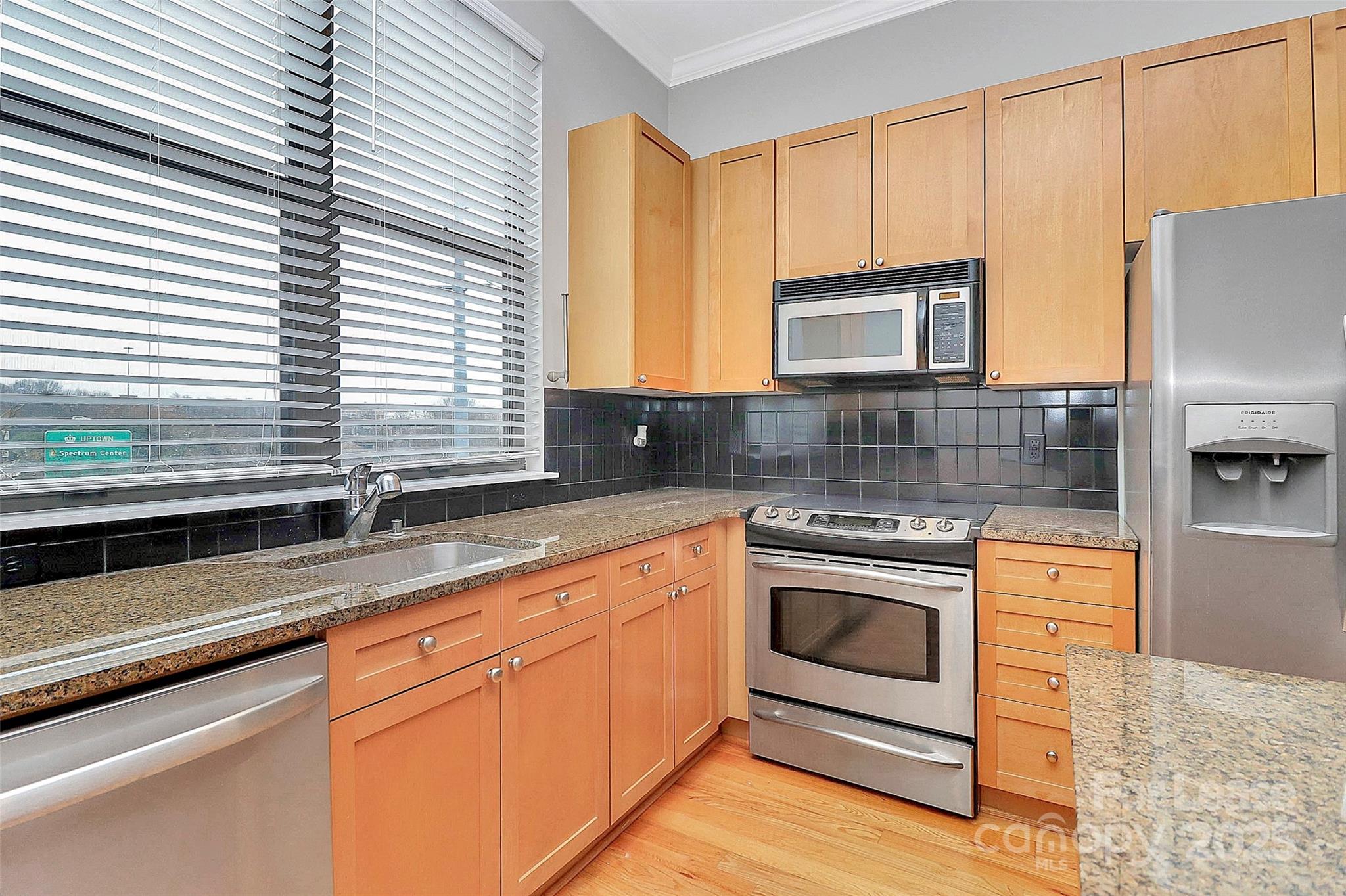 M Street - Residential Lease