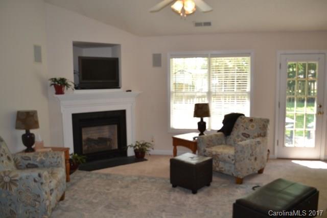 Longview Oaks - Residential