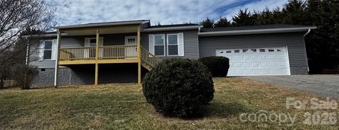 22 Sydney Lane Asheville NC 28806