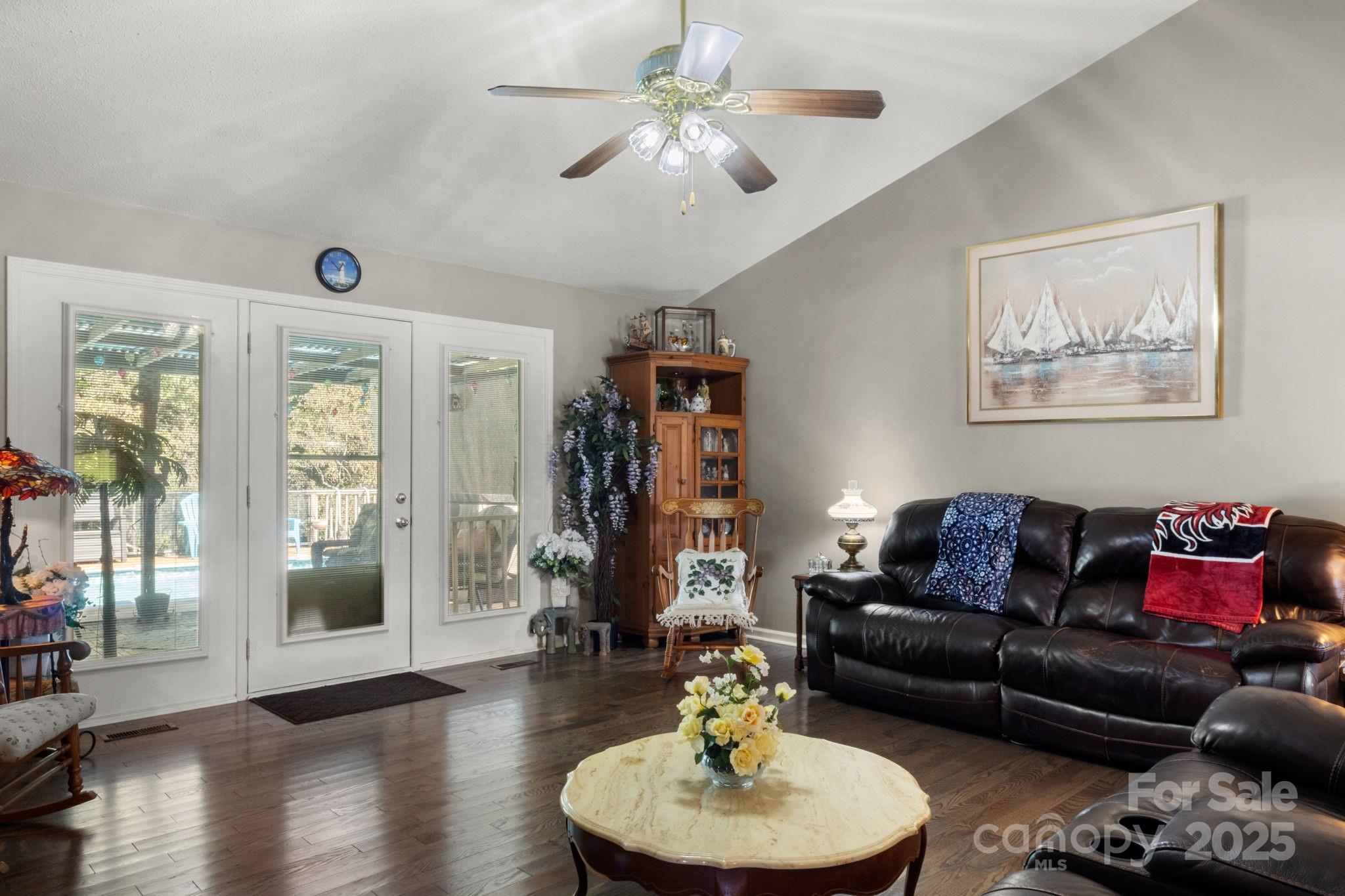 Laurel Glen - Residential