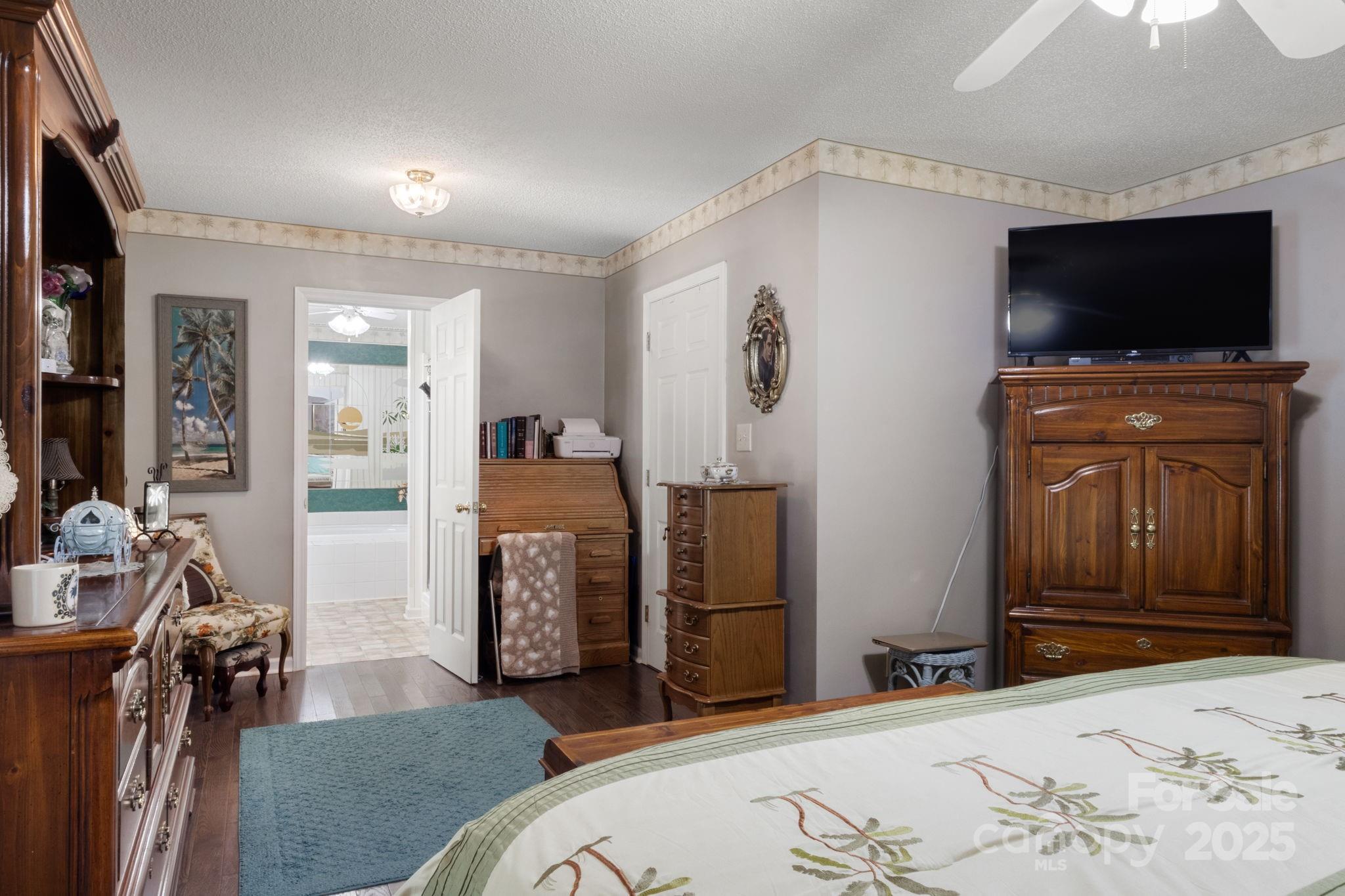 Laurel Glen - Residential