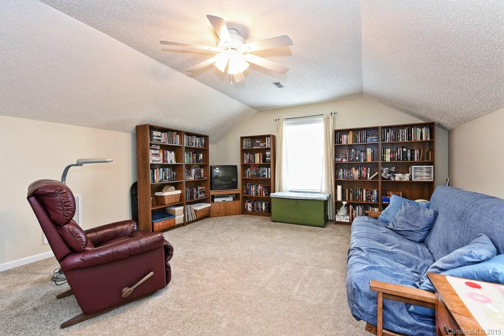 Hallmark Glen - Residential