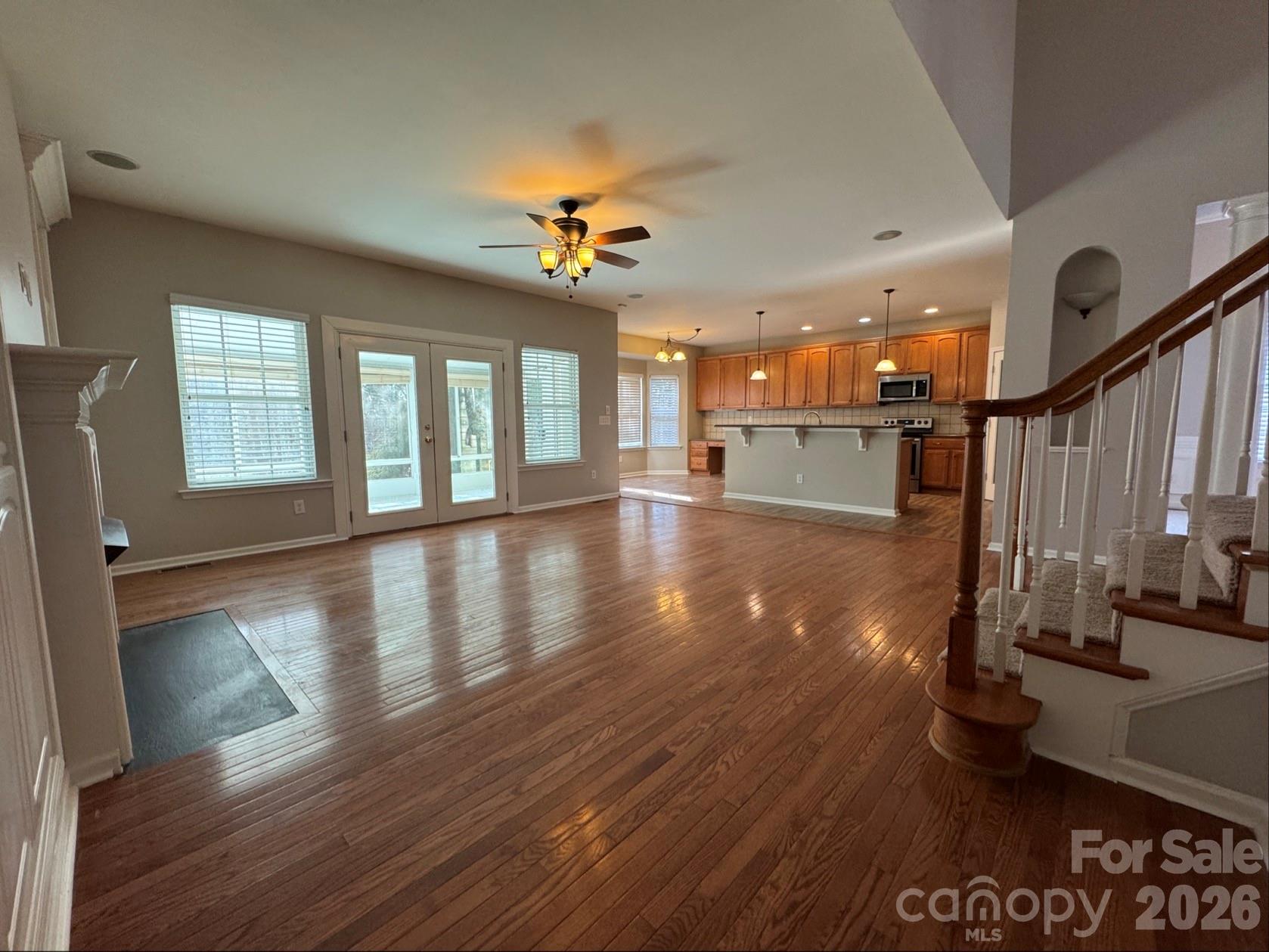 Old Stone Crossing - Residential