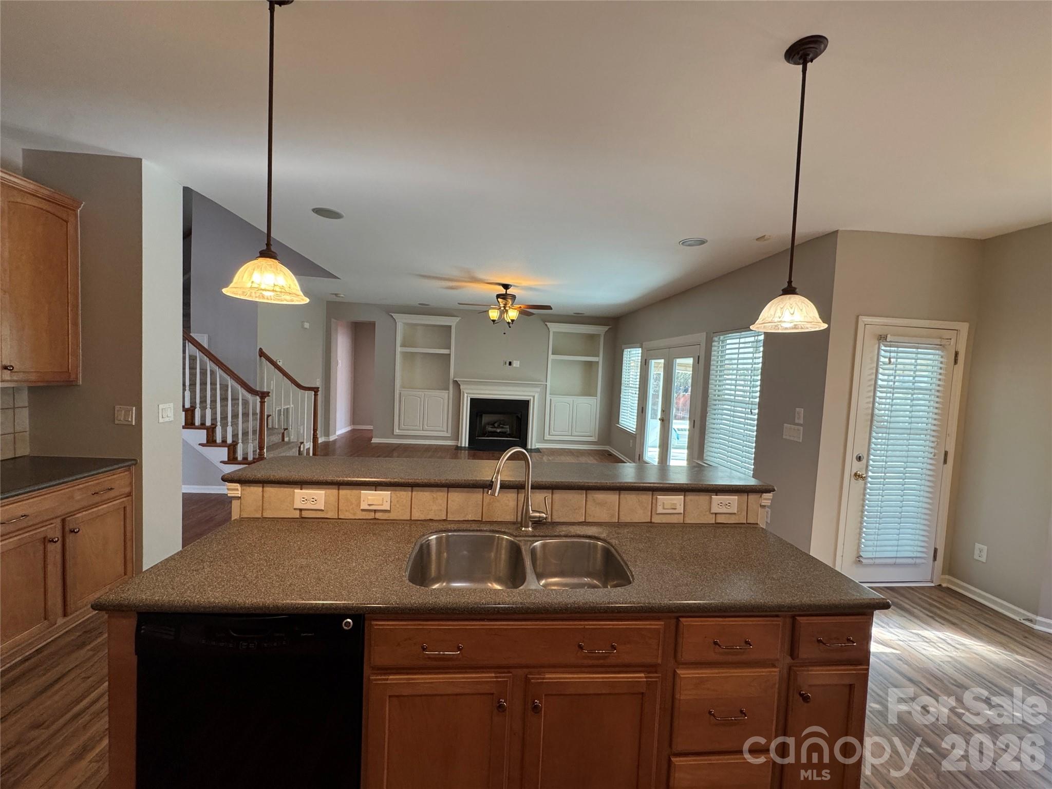 Old Stone Crossing - Residential