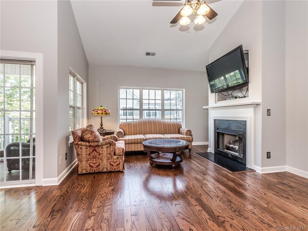 Riviera - Residential